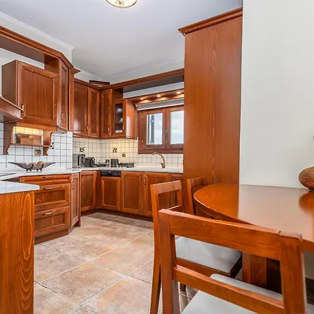 Serenity Nyaraló Kanáli